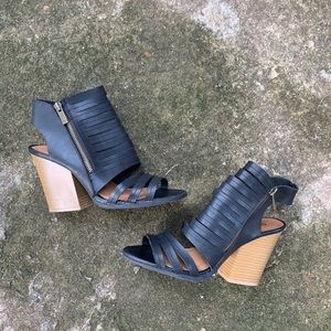 Qupid Wedges Size 8.5